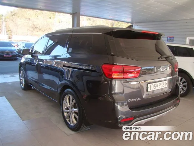 Kia The New Carnival id 2417213 из Кореи 14