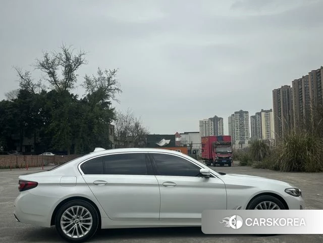 BMW 5 series 2021 Белый из Китая, фото 4