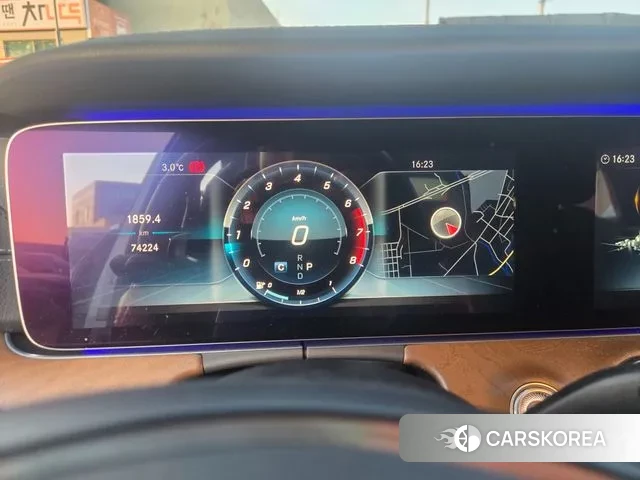 Mercedes-Benz E-Class W213 2018 Белый из Кореи, фото 5