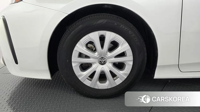 Toyota Prius 4th Generation id 4726541 из Кореи 24