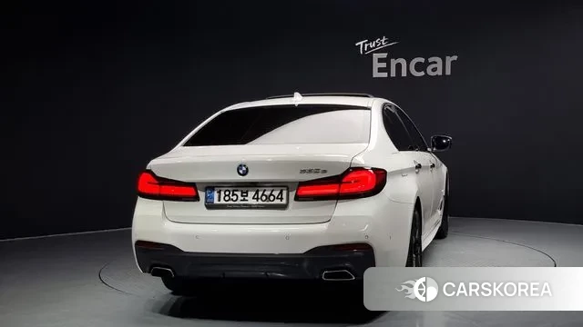 BMW 5 Series (G30) id 2994525 из Кореи 14