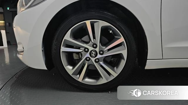 Hyundai Avante AD id 4471589 из Кореи 25