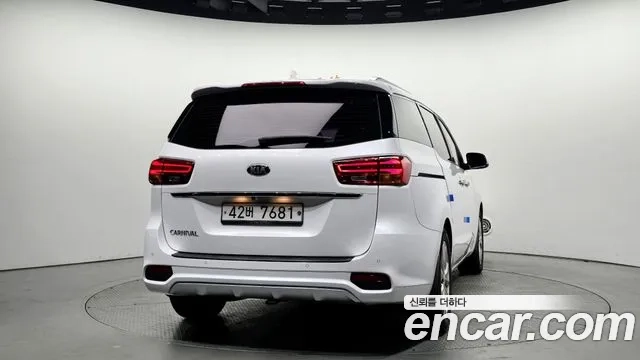 Kia The New Carnival id 2952204 из Кореи 14