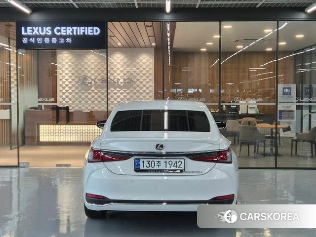 Lexus ES300h 7th generation id 4847981 из Кореи 14