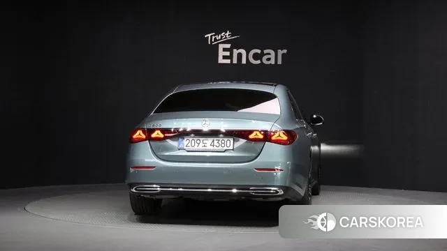 Mercedes-Benz E-Class W214 id 3715886 из Кореи 14