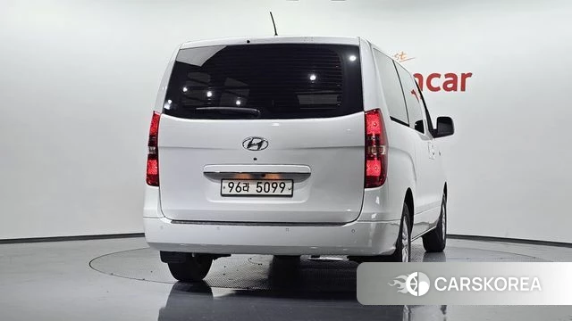 Hyundai The New Grand Starex id 4396732 из Кореи 14
