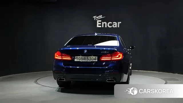 BMW 5 Series (G30) id 3422796 из Кореи 14