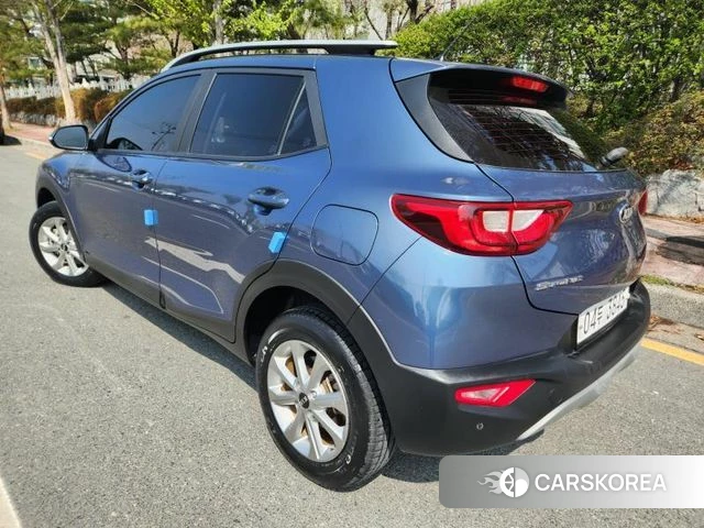 Kia Stonic id 3924990 из Кореи 9