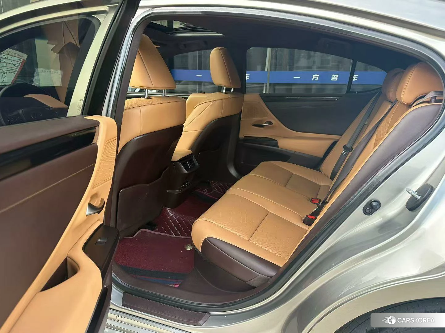 Lexus ES 2020 Серебристо-серый из Китая, фото 4