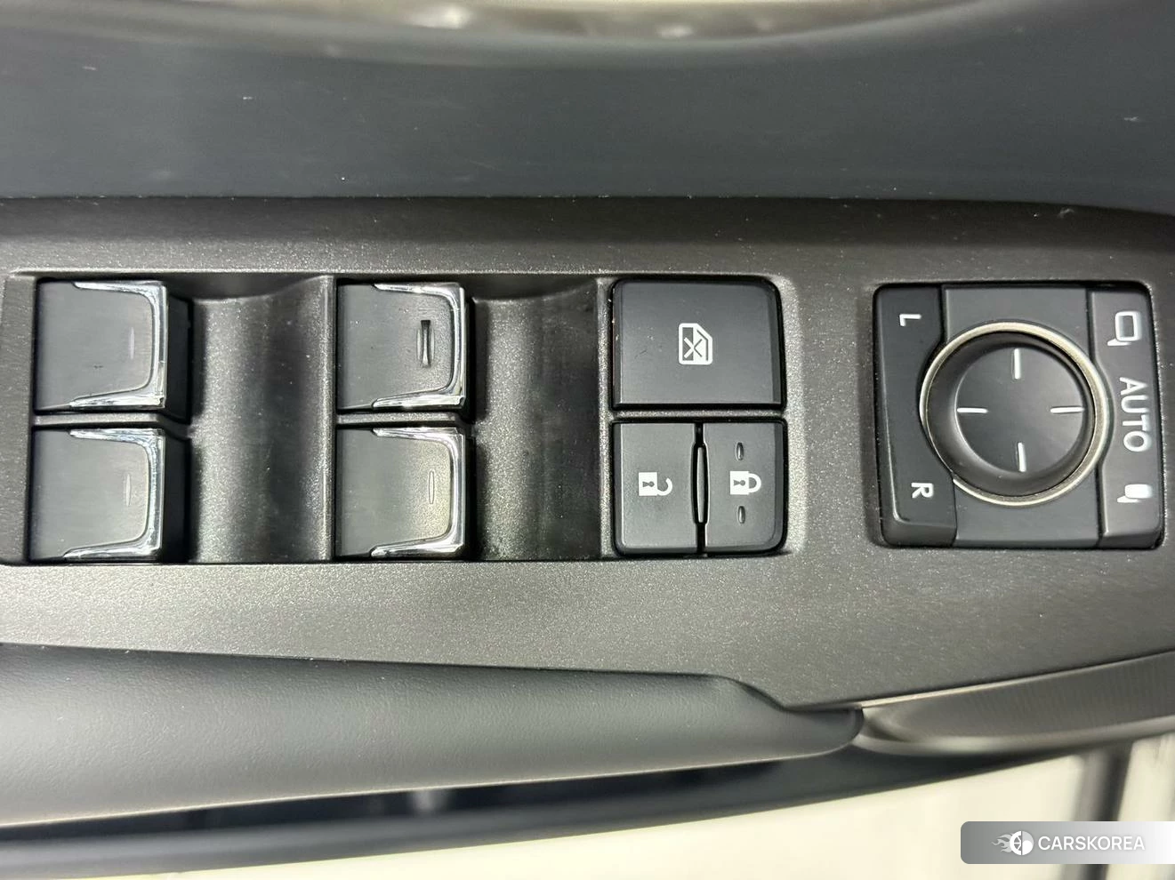 Lexus NX id 4515157 из Китая 16