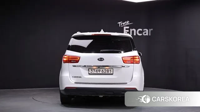 Kia The New Carnival id 3703530 из Кореи 14