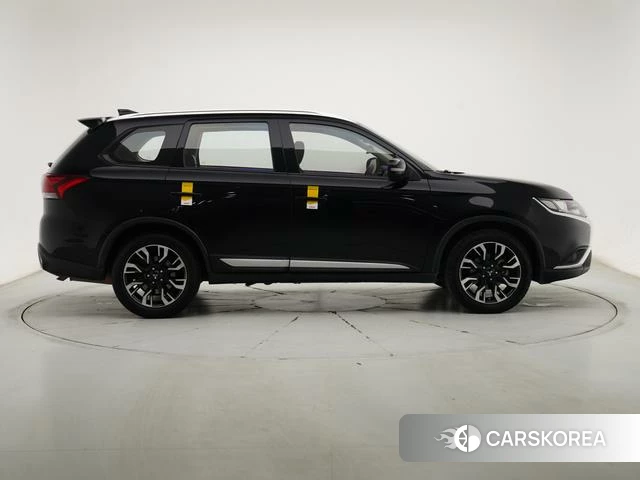 Mitsubishi  Outlander id 4253610 из Китая 22