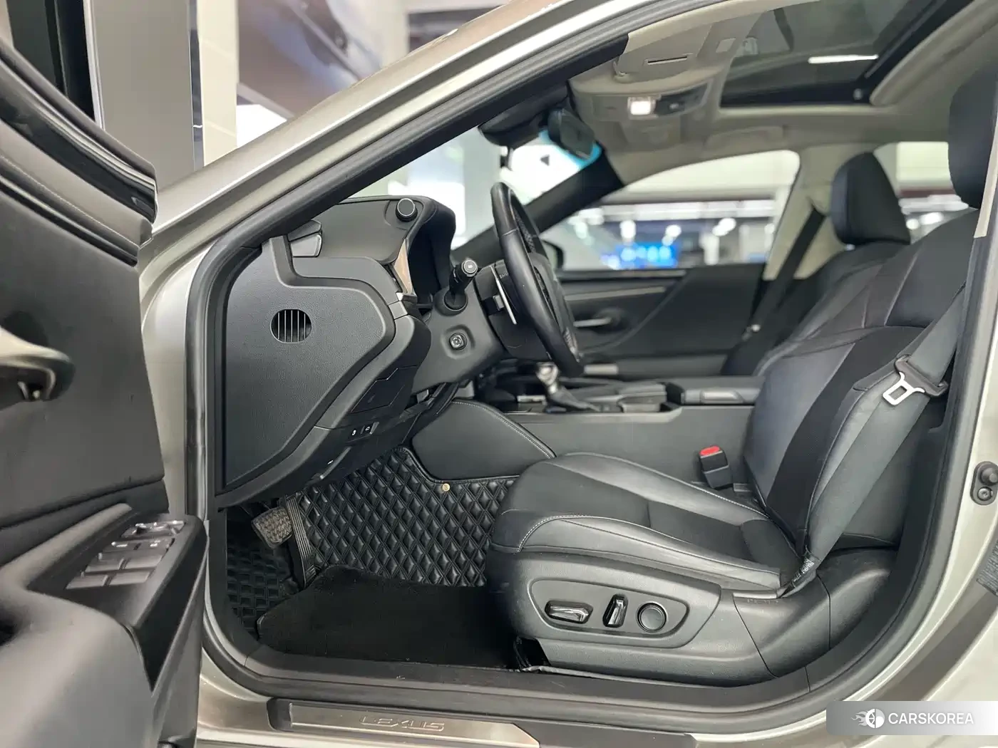 Lexus ES id 4576677 из Китая 14