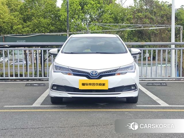 Toyota Corolla dual engine E+ 2021 Белый из Китая, фото 4