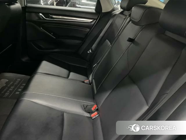 Honda Accord id 4358874 из Китая 31