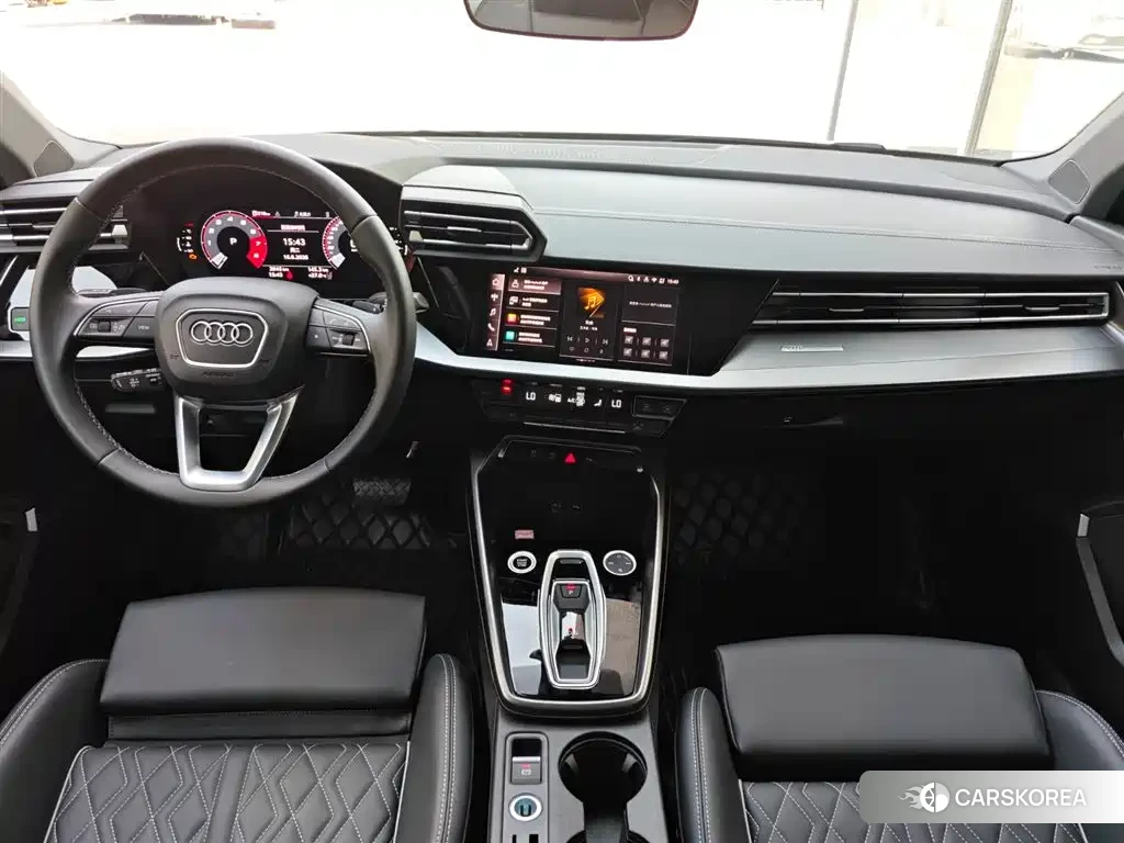 Audi A3 2025 Белый из Китая, фото 4