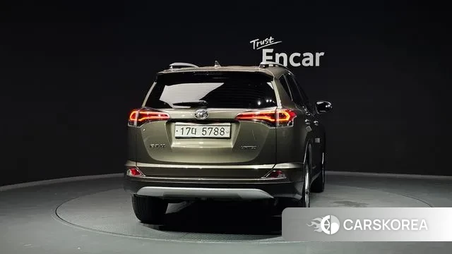 Toyota RAV4 id 3055689 из Кореи 14