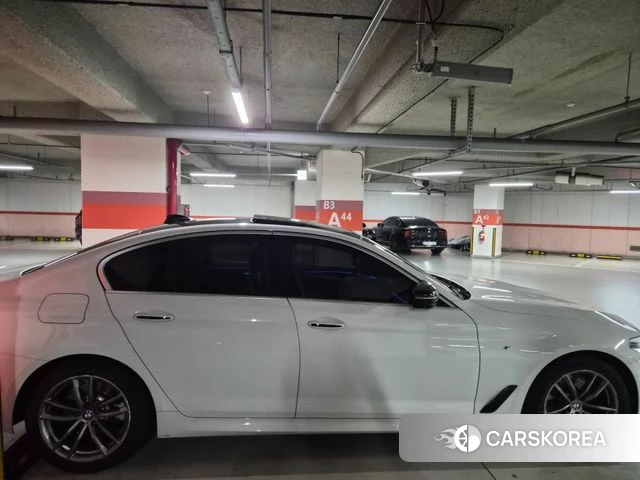 BMW 5 Series (G30) id 4684508 из Кореи 12