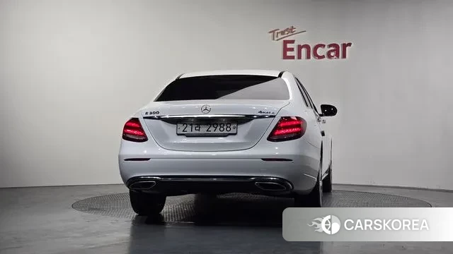 Mercedes-Benz E-Class W213 id 3682490 из Кореи 14