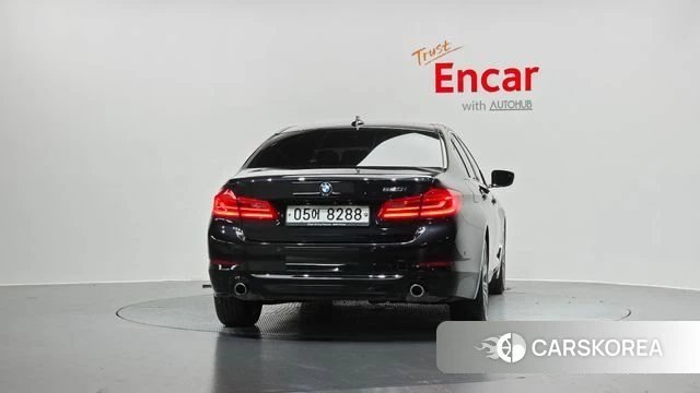 BMW 5 Series (G30) id 4502331 из Кореи 14