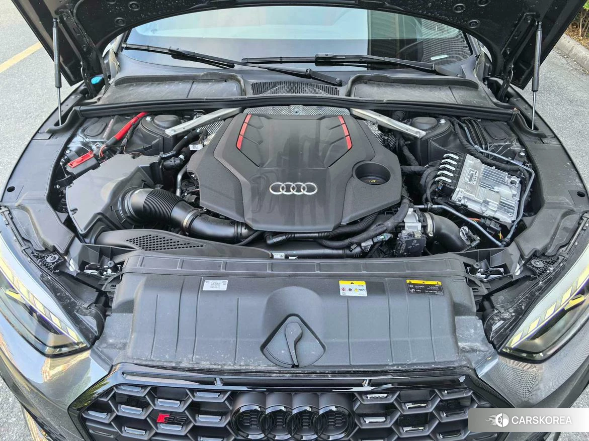 Audi S5 id 4486394 из Китая 15