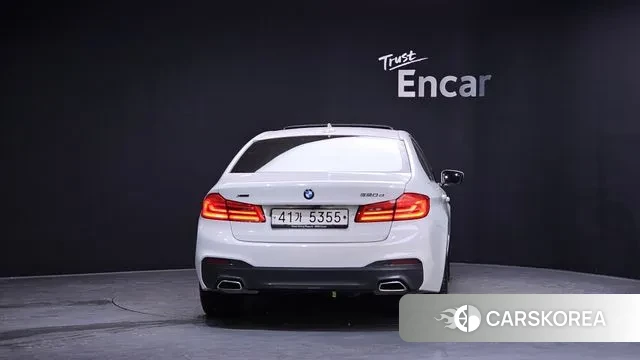 BMW 5 Series (G30) id 3622188 из Кореи 14