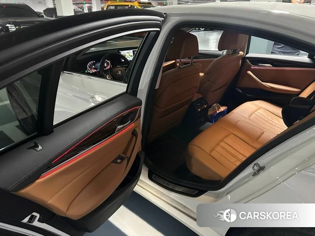 BMW 5 Series (G30) 2020 Белый из Кореи, фото 4