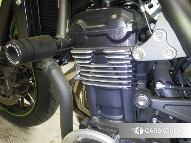 Engine photo