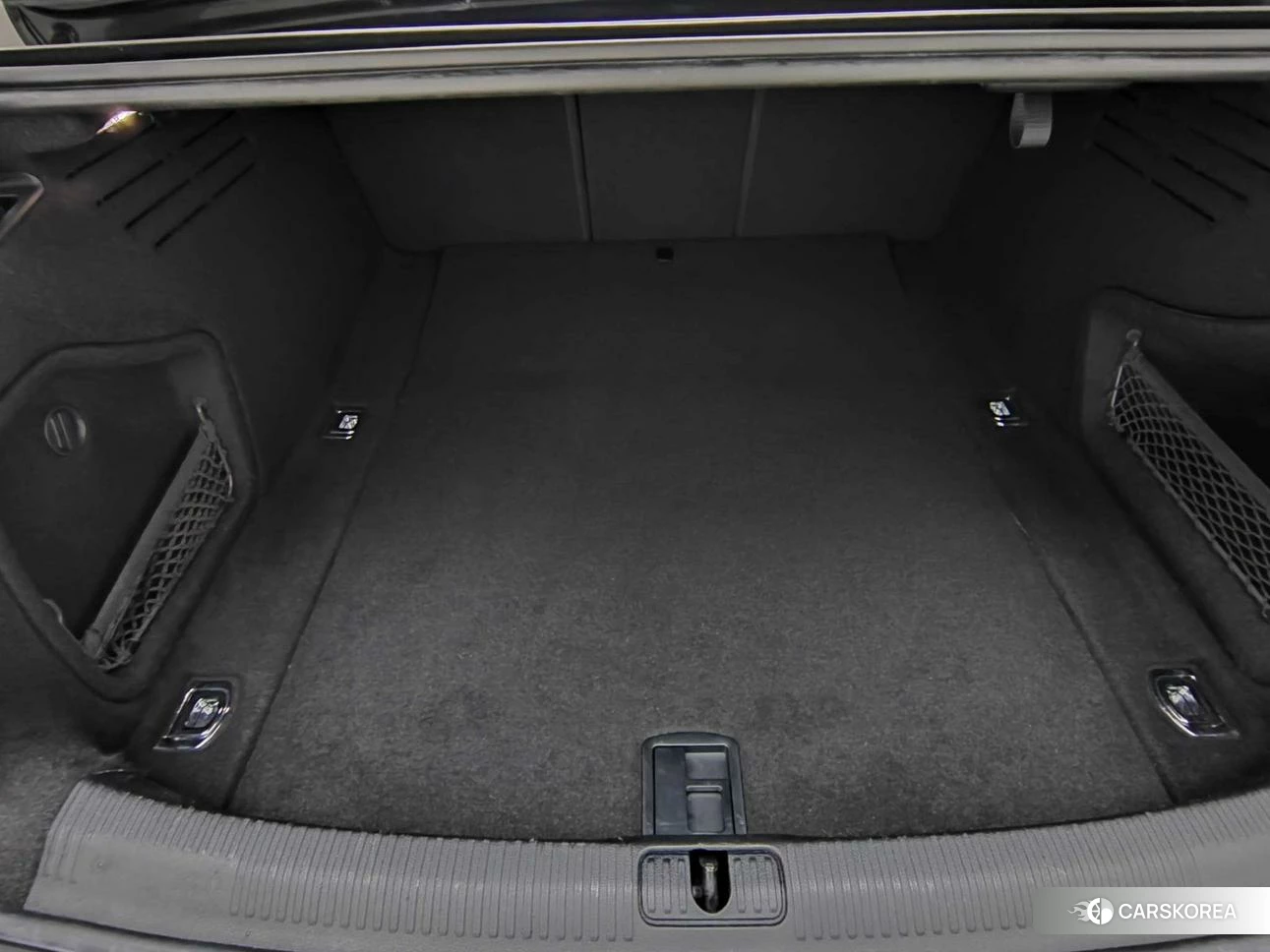 Audi A4L id 4440683 из Китая 13