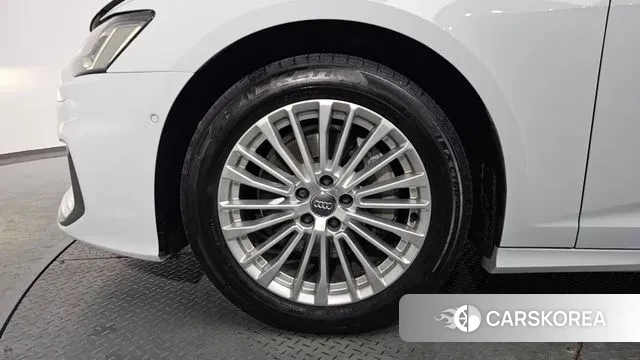 Audi A6 (C8) id 3488772 из Кореи 14