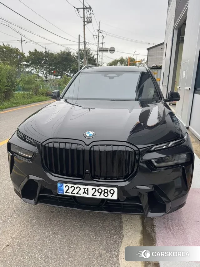 BMW X7 (G07) 2024 Черный из Кореи, фото 4