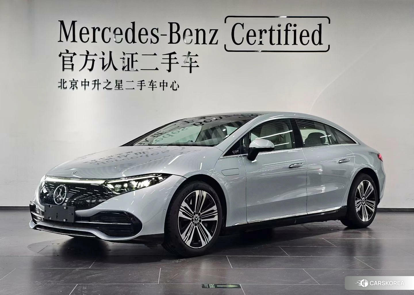 Mercedes-Benz EQS 2023 Серебристо-серый из Китая, фото 4