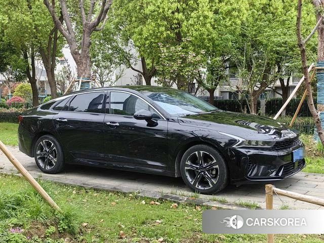 Kia K5 2022 Черный из Китая, фото 4