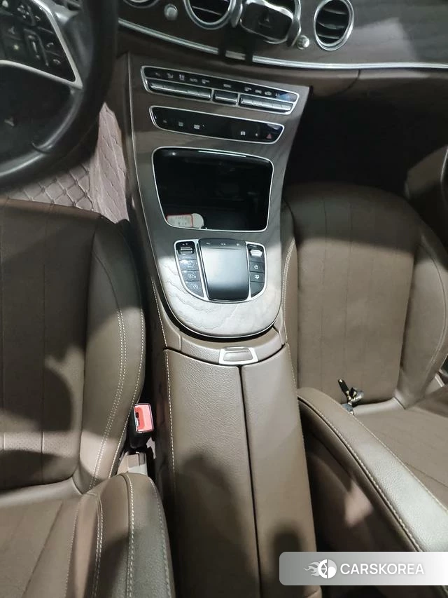 Mercedes-Benz E-class id 4334713 из Китая 10