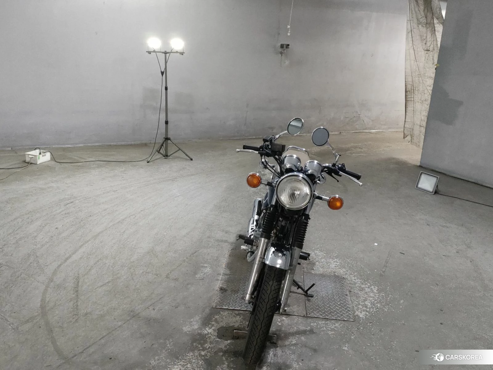Проданный Yamaha SR 400 2019 из Японии, фото 4