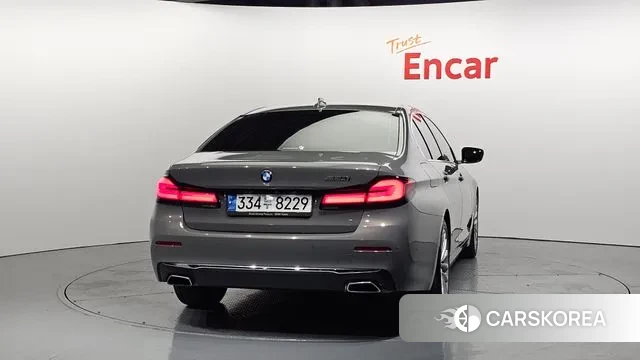 BMW 5 Series (G30) id 3412112 из Кореи 14