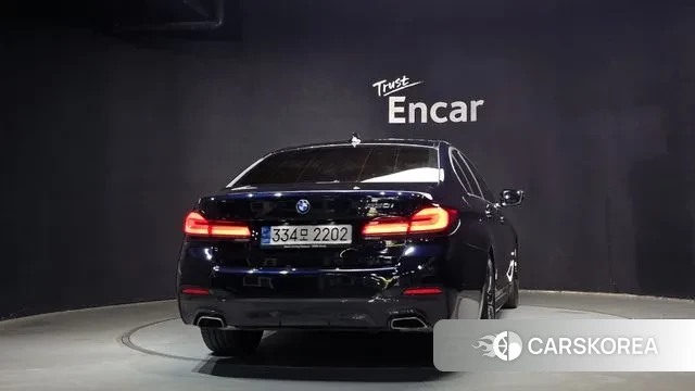 BMW 5 Series (G30) id 3348141 из Кореи 14