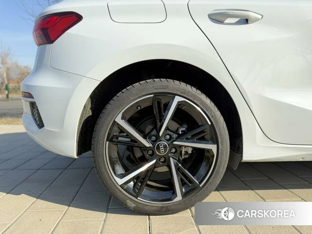 Audi A3 id 4313290 из Китая 17