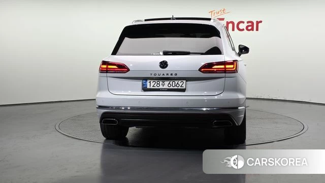 Volkswagen Touareg 3rd generation id 4294014 из Кореи 14