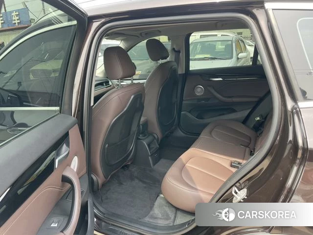 BMW X1 2021 Черный из Китая, фото 6