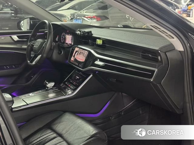Audi A6L id 4333452 из Китая 9