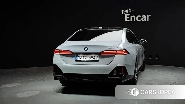 BMW 5 Series (G60) id 3831249 из Кореи 14