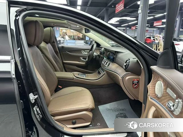 Mercedes-Benz E-class id 4299514 из Китая 9
