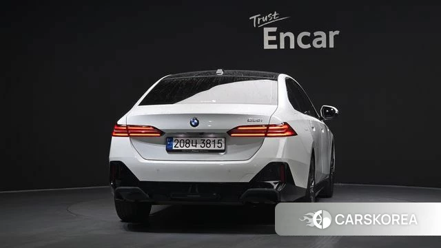 BMW 5 Series (G60) id 4602591 из Кореи 14