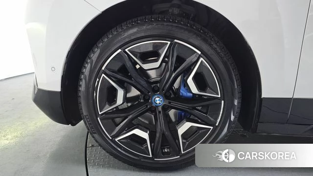 BMW iX id 3818426 из Кореи 14