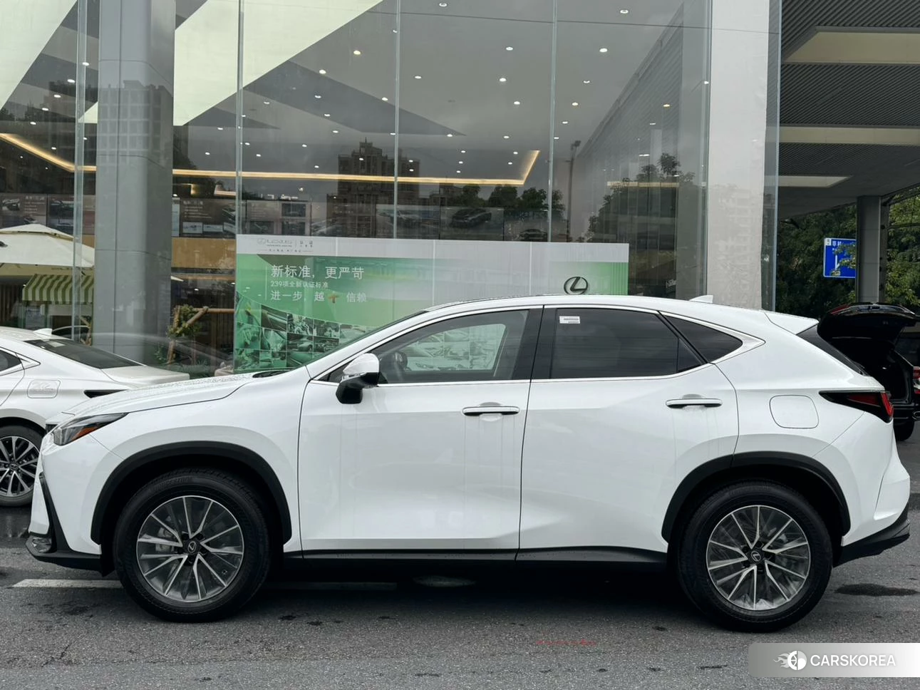 Lexus NX 2025 Белый из Китая, фото 4