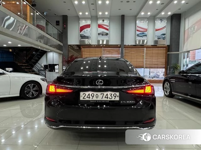 Lexus ES300h 7th generation id 4280403 из Кореи 14