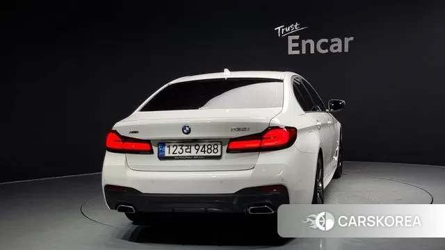 BMW 5 Series (G30) id 2993468 из Кореи 14