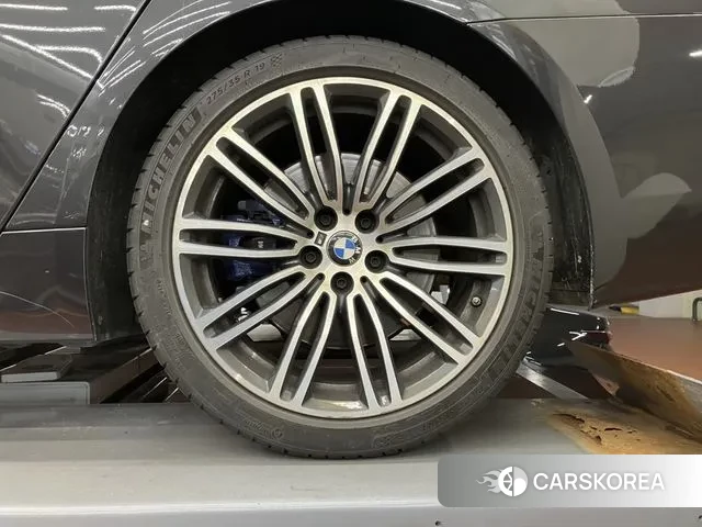 BMW 5 Series (G30) 2020 Серый из Кореи, фото 4