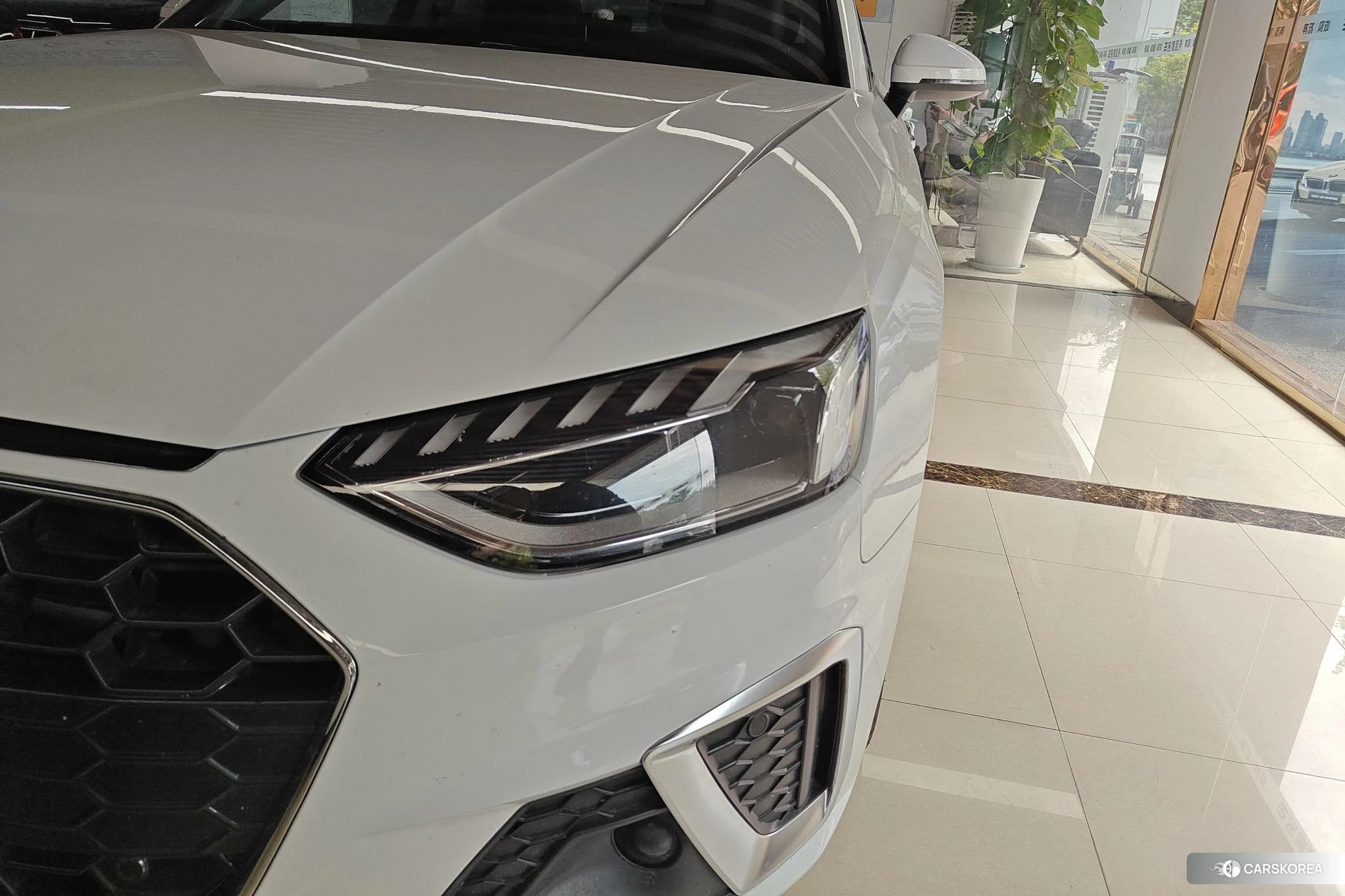 Audi A4L id 4454061 из Китая 11